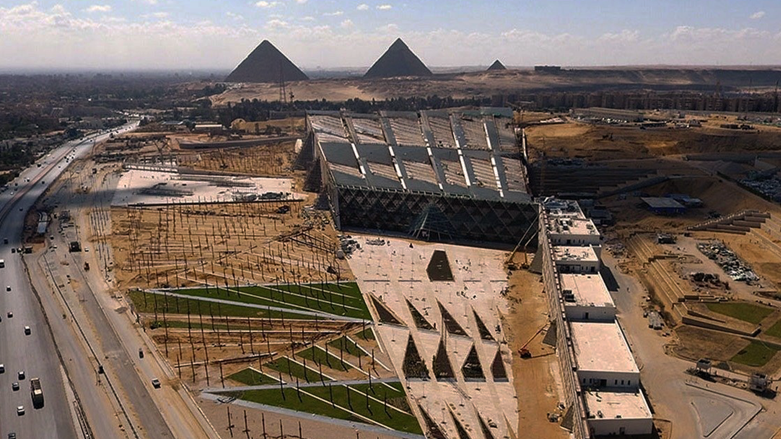 Half Day Tour To The Grand Egyptian Museum