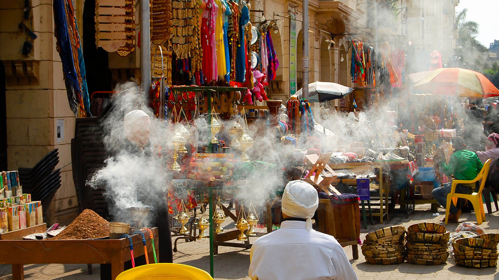 A Day Tour to Giza pyramids, Egyptian museum and Khan El Khalili Bazar