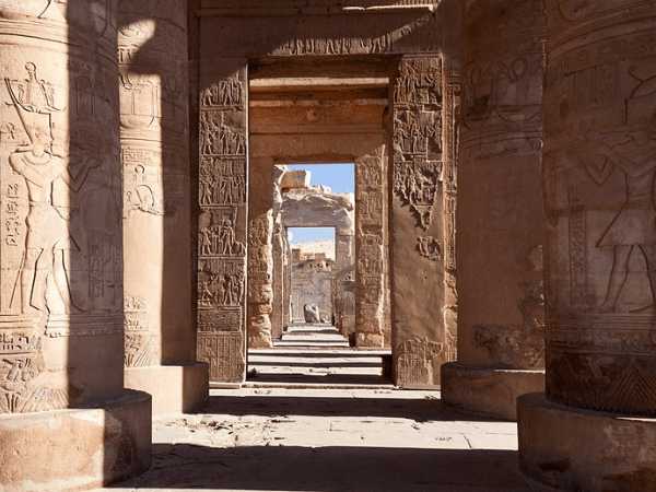 Day Tour from Luxor To Kom Ombo and Edfu