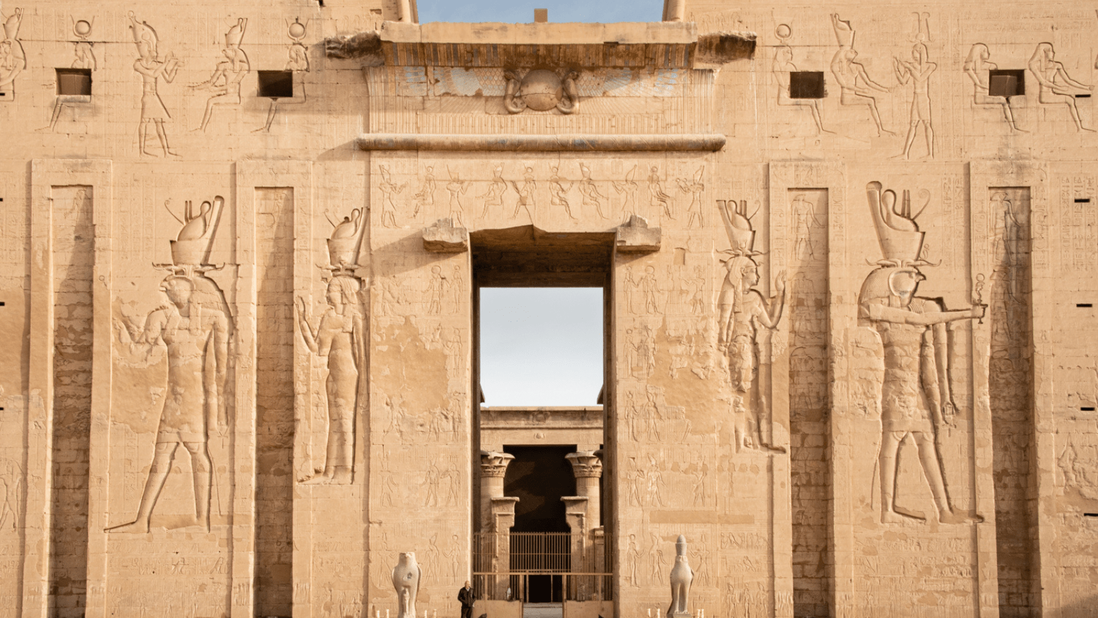 Day Tour from Aswan To Kom Ombo and Edfu