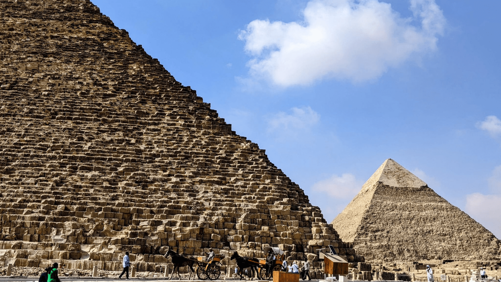 Private Day Tour from Hurghada To Cairo by Plane