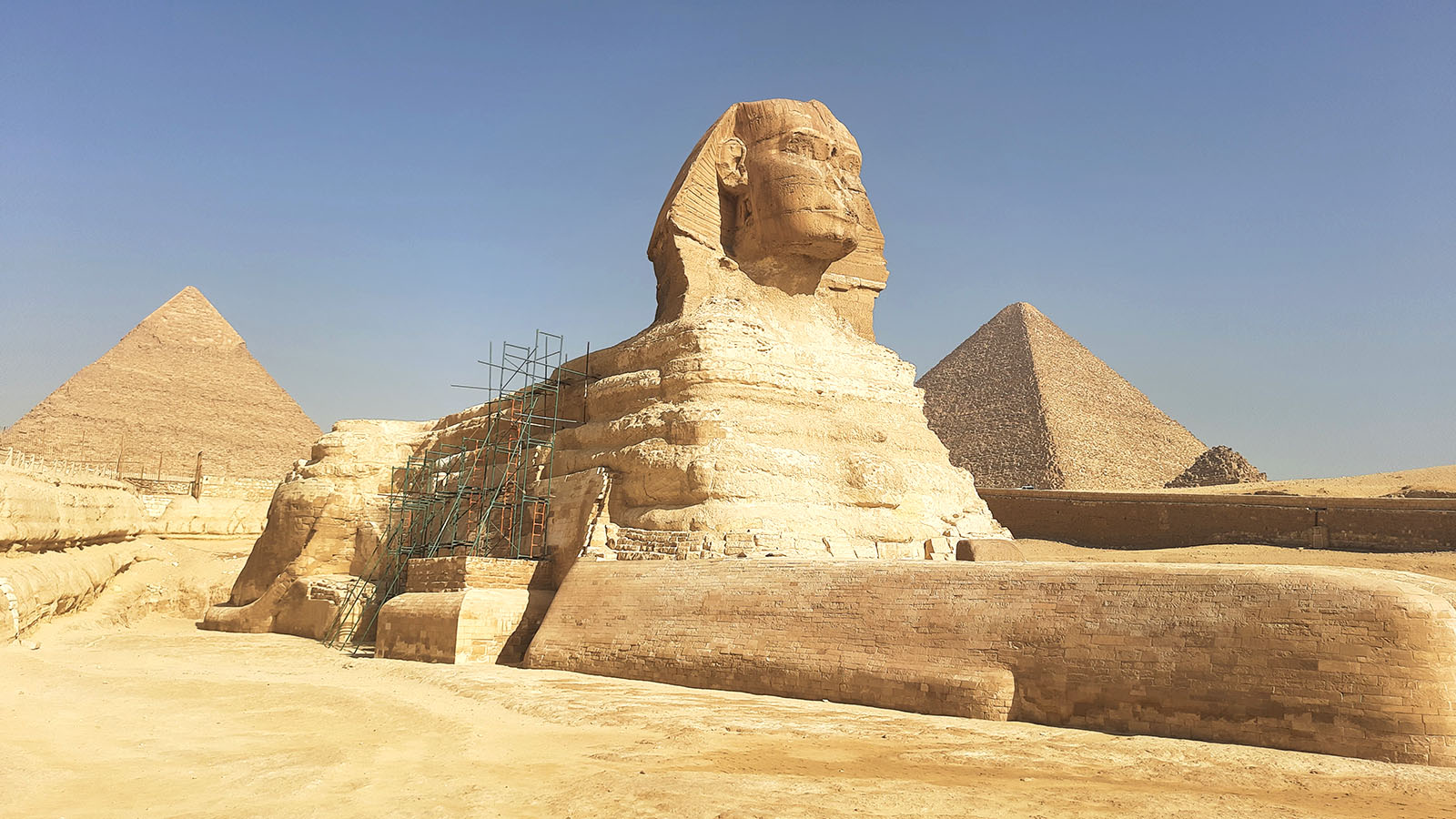 The grand Egyptian museum and the Pyramids of Giza tour