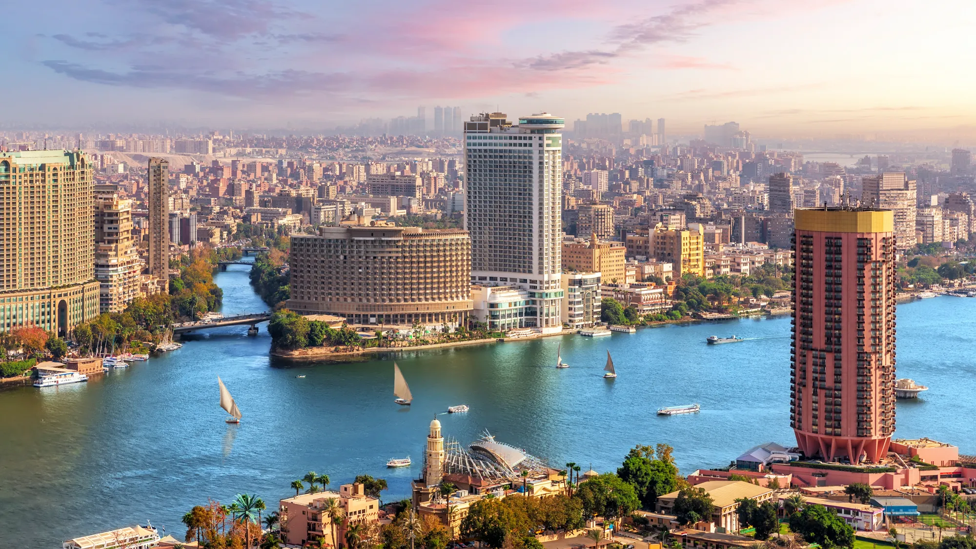 Day Tour from Sharm el Sheikh To Cairo by Bus