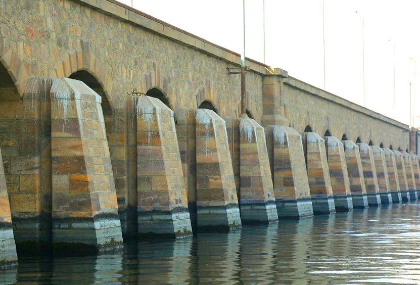 Crossing the Esna Lock.
